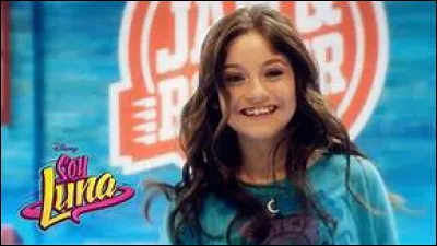 Quel âge a Luna au début de la série ?