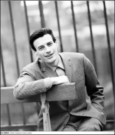 Jean Ferrat nous a vanté ''La Montagne''. Où est le siège social du quotidien qui porte ce nom ?