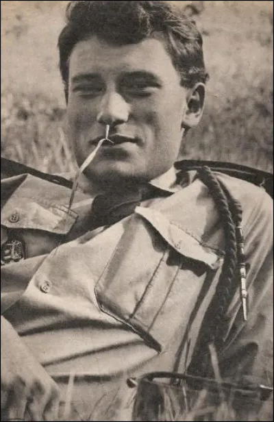 ''Le Pénitencier'' est une reprise de Johnny Hallyday. Le pénitencier d'Alcatraz a eu un prisonnier célèbre : Al Capone. Quel était son surnom ?