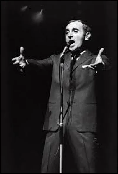 ''Que c'est triste Venise'' nous affirmait Charles Aznavour. Quelle édifice religieux se trouve à Venise ?