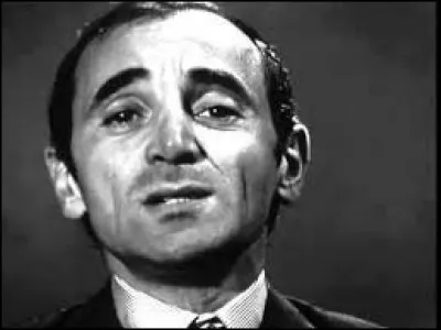 Charles Aznavour a interprété ''Hier encore'', une chanson qui est devenue ensuite une émission qu'il a présentée avec Alessandra Sublet. Saurez-vous la reconnaître ?