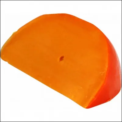 Puis je regarde derrière moi et je me rends compte qu'un marchand de fromage est là et moi j'en profite pour m'acheter :
