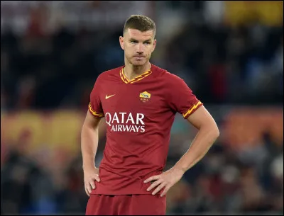 Qui est ce footballeur ?