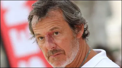 Où l'animateur est-il né ?