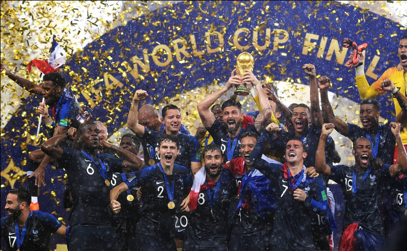 Quel pays organisa la Coupe du monde de football 2018 ?