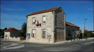 Commune de Nouvelle-Aquitaine, dans l'aire urbaine de Saintes, Bussac-sur-Charente se situe dans le d&eacute;partement ...