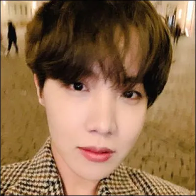 Qui réconforte-t-il quand il est triste ou qu'il pleure?