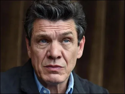 Avec qui chante-t-il le titre "Le dernier mot" ?