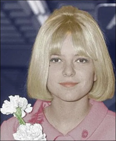 Complétez les paroles de cette chanson de France Gall nommée "Résiste" : "Résiste / Prouve que tu existes / Cherche ton bonheur partout, va / Refuse ce monde ... / Résiste / Suis ton cur qui insiste / Ce monde n'est pas le tien, viens / Bats-toi, signe et persiste / Résiste".