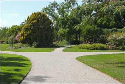 En parlant des académiciens, qui a dit : Pourquoi dit-on qu'ils sont immortels, alors qu'ils ne dépassent jamais la quarantaine" ?
