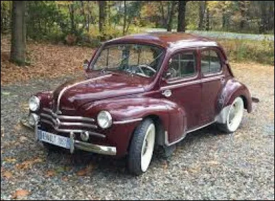 Comment s'appelle cette citadine apparue dans les années 40 ?