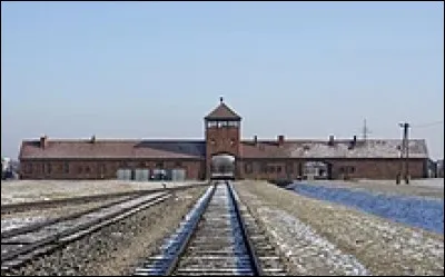 Quand le camp de concentration et d'extermination a-t-il été libéré ?