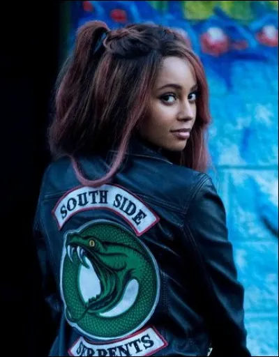 Cette membre des Southside Serpents est interprétée par Vanessa Morgan. Mais quel est son prénom dans Riverdale ?