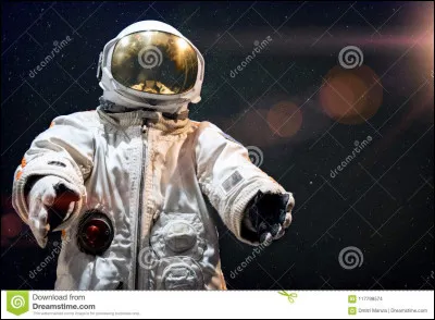 À qui est réservé le mot "cosmonaute" ?