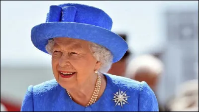 Qui n'est PAS un enfant de la reine Élisabeth II ?