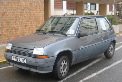 Comment se nomme cette voiture incontournable des années 80 ?