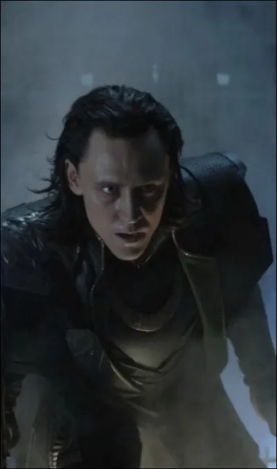 Quel(le) jötunn plaça un serpent au-dessus de lui lorsqu'il se fit attraper ?