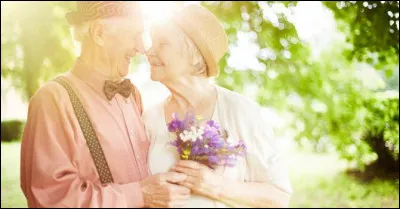 Quelles noces fête un couple célébrant 40 ans de mariage ?