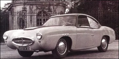 Le constructeur français Arista, né en 1954, n'aura existé que 10 ans ! Il n'a pu sortir que ce seul modèle du ghetto "Auteuil, Neuilly, ...". Quelle ville manque au trio gagnant ?