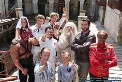 Qui est le présentateur de Fort Boyard ?