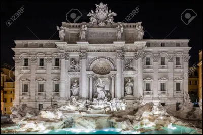 Dans quelle ville italienne pouvez-vous admirer la célèbre fontaine de Trevi ?