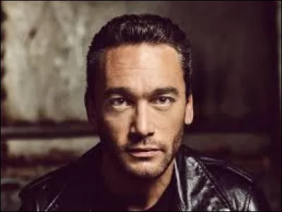 Jean-Baptiste Guégan est connu, car il a la même voix que...