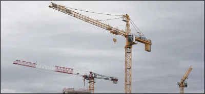 Mme L, alitée et n'ayant plus la mobilité de ses membres inférieurs doit être installée dans son fauteuil roulant. 
Quel dispositif médical utiliseriez-vous pour effectuer le transfert ?