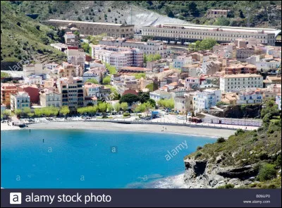 Quel est le nom de la côte qui court d'Argelès-sur-Mer à Port-Bou ?