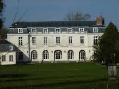 Je vous emmène à présent à la découverte du château de Condé-Sainte-Libaire. Village francilien, il se situe dans le département ...