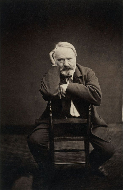 Trouvez l'intrus parmi ces poèmes de Victor Hugo.