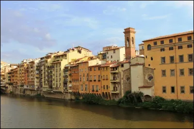 Quel fleuve italien traverse la ville de Florence ?