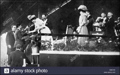 1908 : qui a d&eacute;cid&eacute; que le marathon ferait 42,195 kilom&egrave;tre et pas simplement 42 kilom&egrave;tres ?