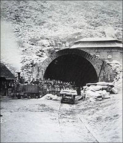Quel est le nom de l'ingénieur en chef du tunnel du Gothard ?