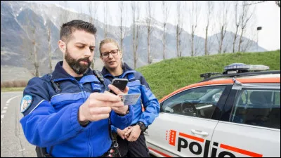 Quelle autorité est chargée de la "police" ?