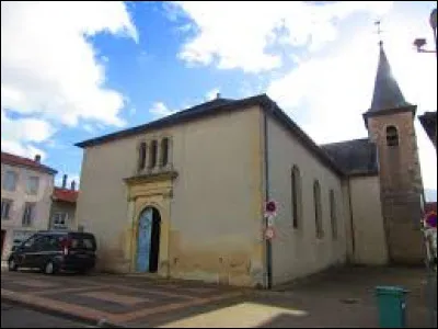 Nous terminons notre balade devant l'&eacute;glise Saint-Pierre de Tomblaine. Ville de la m&eacute;tropole du Grand Nancy, elle se trouve dans le d&eacute;partement ...