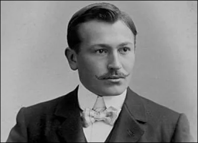 Comment s'appelle le créateur ?