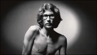 Dans quel pays Yves Saint Laurent est-il né ?