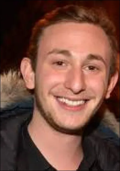 Qui est cet acteur, n&eacute; en 1998, qui a jou&eacute; dans le film "Quand on a 17 ans" et dans "L'Adieu &agrave; la nuit" ?