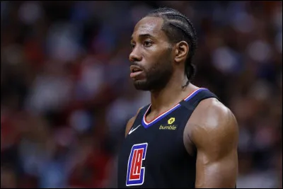 Quel est le numéro de Kawhi Leonard ?
