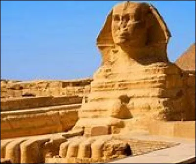"I'm going on a trip to Egypt this holiday". Mon collègue a parlé l'...