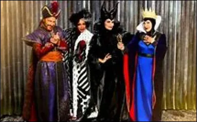 Quelle est la mission qu'imposent les méchants à leurs enfants ?