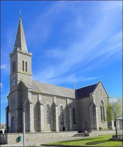 Ce village abrite l'église Saint-Malo, et son maire actuel [2014-2020] est Danielle Robert. Son code postal est 22100. Cette commune s'appelle...