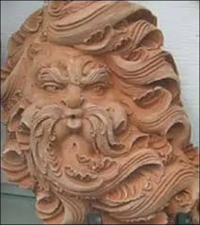 En quatre lettres : d'est ou d'ouest. La voyelle est un ...