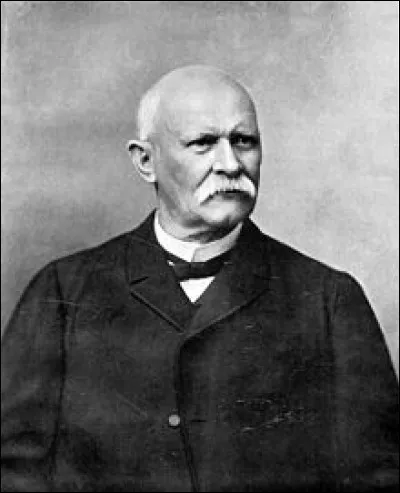 Comment s'appelait son premier biographe ?