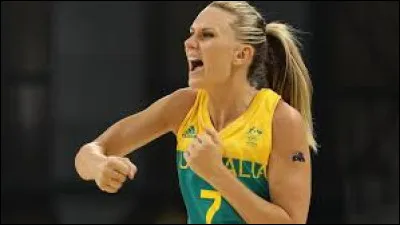 De quel pays est originaire la jolie Lauren Jackson ?