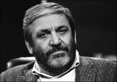 Qui est le réalisateur du film ''Sous le soleil de Satan'', Palme d'or du Festival de Cannes 1987 ?