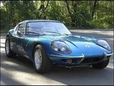 Voici la Marcos GT, savez-vous en quoi était fait son châssis ?