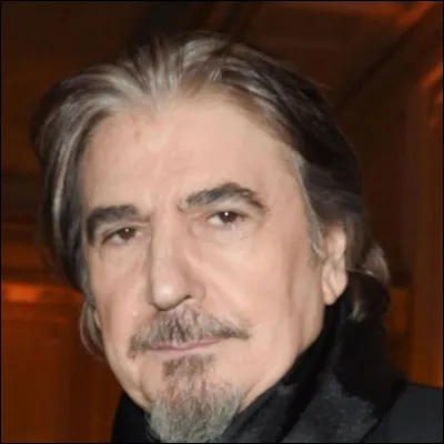 Serge Lama, grand chanteur fran&ccedil;ais connu pour "Je suis malade" est ...
