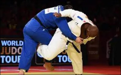 2000 : Qui conserve son titre poids lourd au judo ?