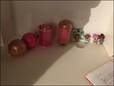 Remets toutes les boules avec les lol qui lui conviennent.